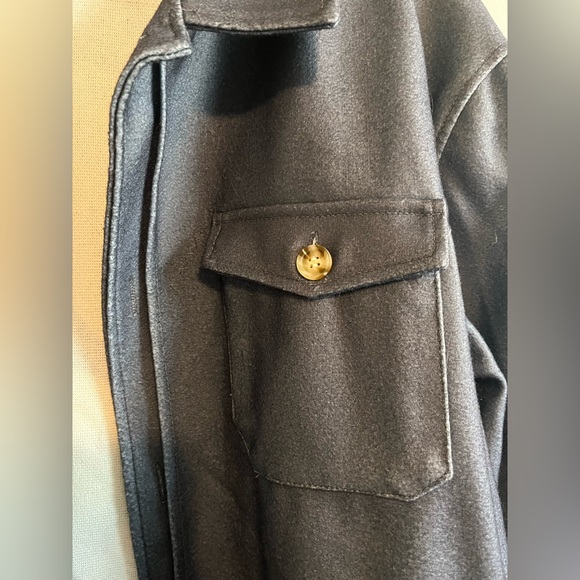 Fake wool jacket perfect for fall - Picture 2 of 5